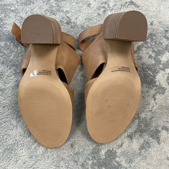 New DV Dolce Vita Brista Shooties Stacked Heel Booties Cut Out Sz 11 - Picture 9 of 14